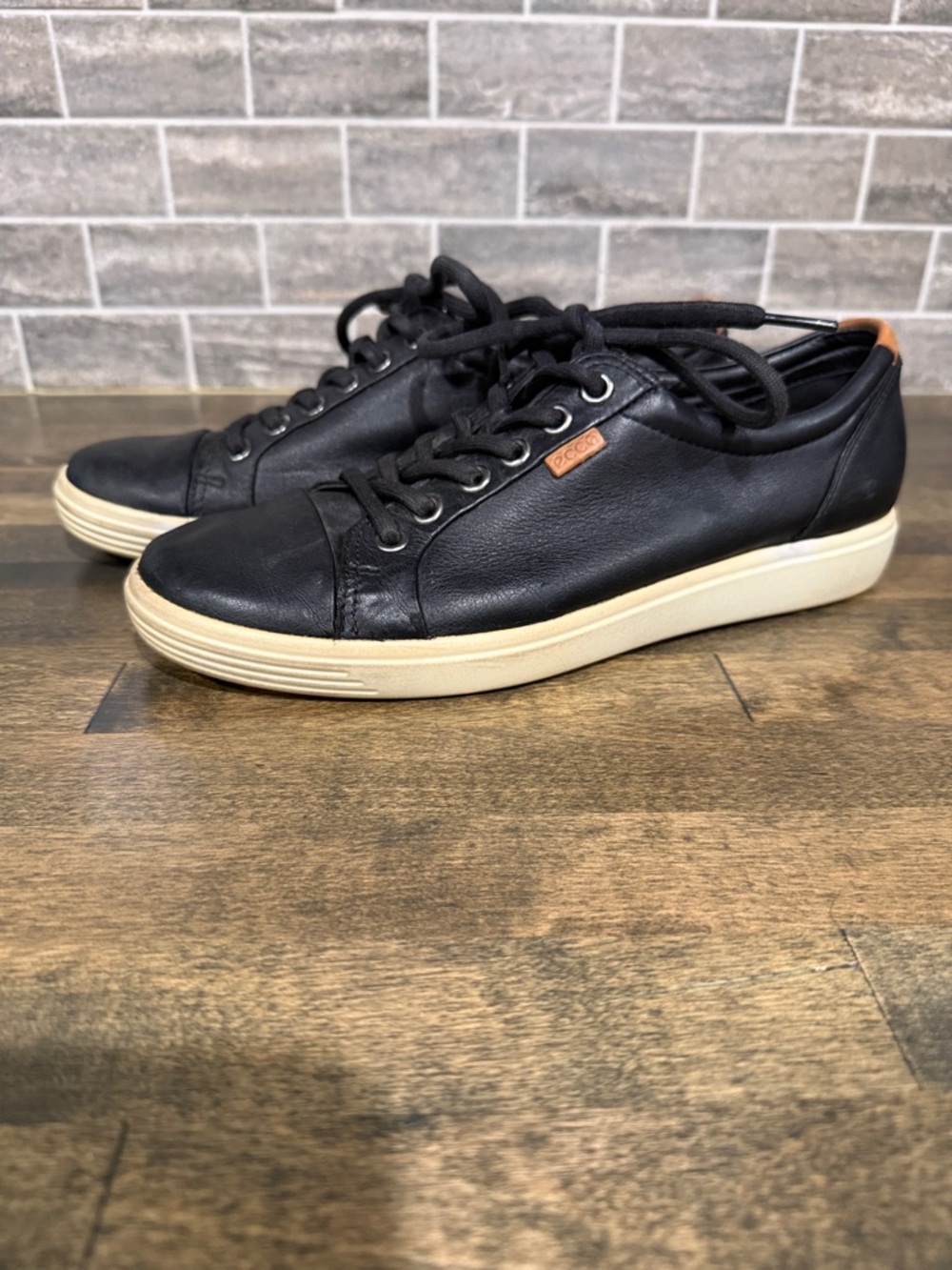 Ecco Soft 7 Casual Leather Sneakers Black Women’s Size 8‎ (EU39)